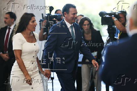 Portugal's new government sworn in
