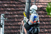 ENEL REMOVE 247 FRAUDES E FURTOS DE ENERGIA EM PETROPOLIS