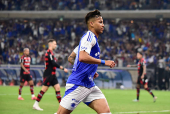 Partida entre cruzeiro e flamengo pelo campeonato brasileiro 2025