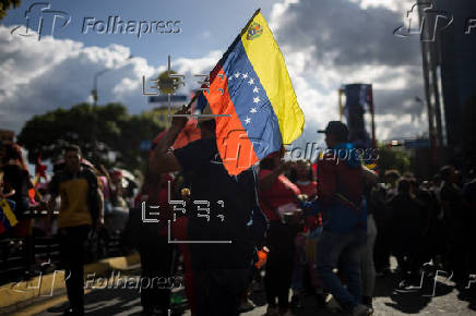 Chavistas marchan en Venezuela en respaldo a Maduro ante 