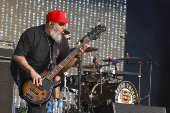 Show da banda marcão britto e thiago castanho, charlie brown jr. No festival best of blues and rock