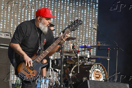 Show da banda marcão britto e thiago castanho, charlie brown jr. No festival best of blues and rock