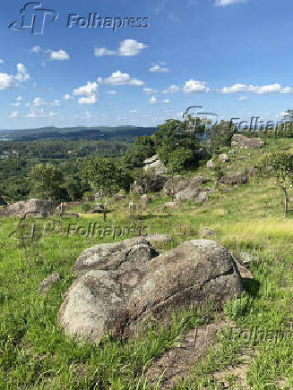 Rochas do Lost Parque de Pedras em área turística de Ibiúna