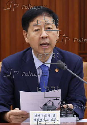 Meeting of economy-related ministers at the government complex