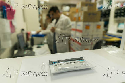 Teste rápido para detectar dengue na UPA 26 de Agosto, em Itaquera