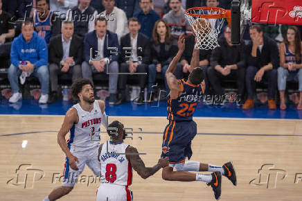 NBA: New York Knicks - Detroit Pistons