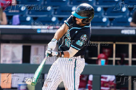 NCAA Baseball: College World Series-Coastal Carolina v Louisville