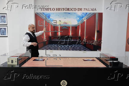 Una logia masónica centenaria se muestra sin secretos en su museo en Paraguay