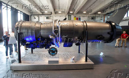 FILE PHOTO: A Pratt & Whitney F135-PW-100 fighter aircraft engine is seen during a media presentation at the Swiss Air Force base in Emmen