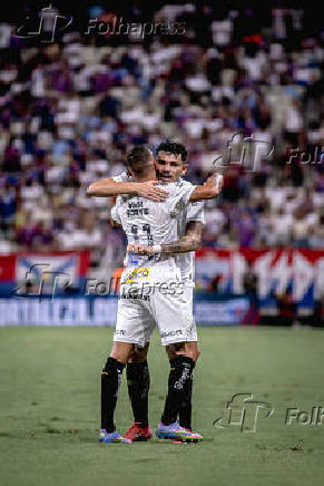 Partida entre Fortaleza e Santos pelo Campeonato Brasileiro