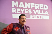 Manfred Reyes Villa holds a press conference, in La Paz