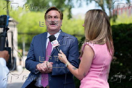 Mike Lindell outside White House