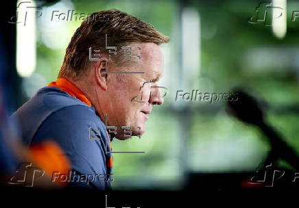 Koeman gives a press conference about the Dutch national team selection