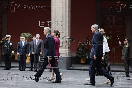 Sheinbaum recibe a Carney en Palacio Nacional para tratar comercio e inversiones