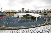 Hospital de campanha sendo construído no complexo esportivo do Ibirapuera