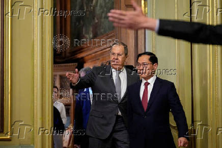 Russian Foreign Minister Sergei Lavrov hosts Vietnamese Foreign Minister Bui Thanh Son in Moscow