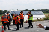 Bus crash on A81 highway in Sarthe