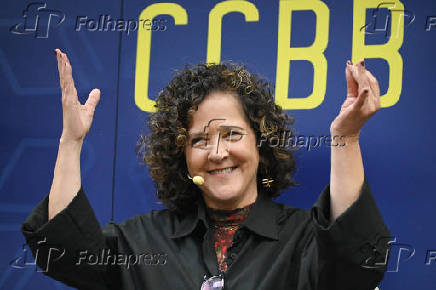 CLUBE DE LEITURA CCBB - LITERATURA - CARLA MADEIRA