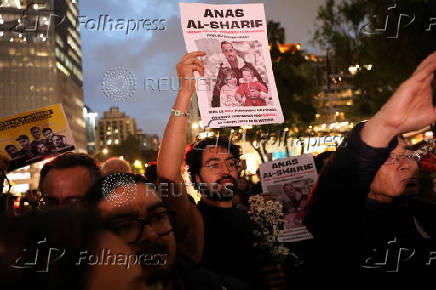 Mexican journalists protest against the killing of Al Jazeera journalists in Gaza