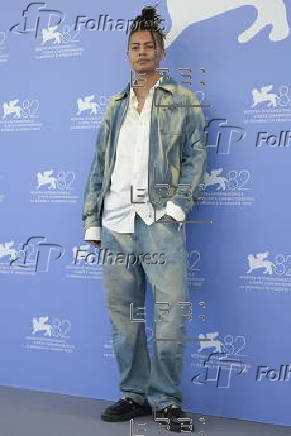 Chien 51 Photocall - 82nd Venice Film Festival