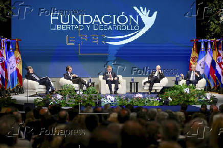 Encuentro en Oviedo para analizar el escenario de guerra comercial, la evolución de la ciberseguridad y los riesgos que conlleva la inteligencia artificial