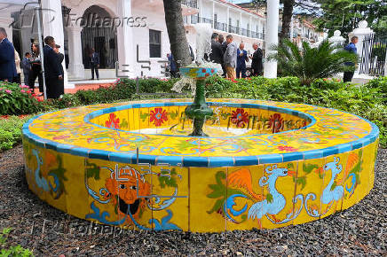 España dona a Panamá una fuente de agua de estilo sevillano para su palacio presidencial