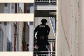 Cop shot near Santa Monica Place mall, California