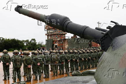 Taiwan Military US Made M1A2T tanks live fire