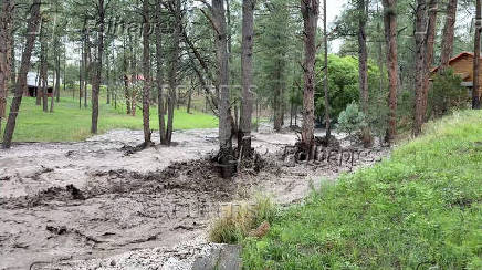 Flash flood hits Ruidoso, New Mexico