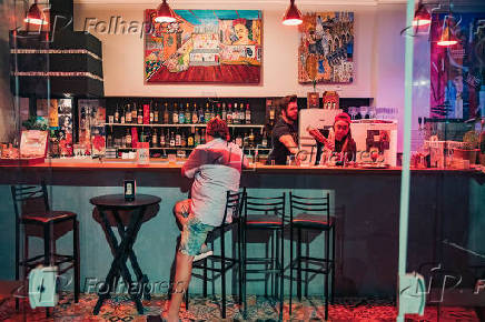 O Bar Van Grogh é um novo point badalado da Santa Cecília
