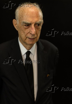 Retrato de Cláudio Lembo