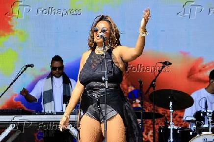 Tássia Reis canta no Popload Festival no Parque Ibirapuera