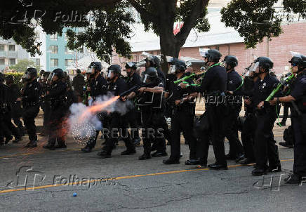 Protests against immigration sweeps continue in Los Angeles