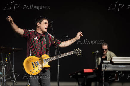 O cantor Samuel Rosa se apresenta no Festival Turá