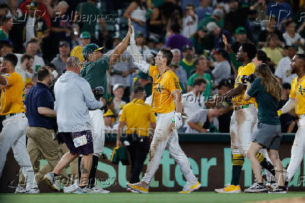 MLB: Atlanta Braves at Athletics