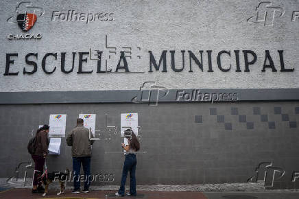 Abren los centros de votación para comicios municipales y consulta popular en Venezuela