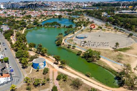 Algas em Lago de Sorocaba