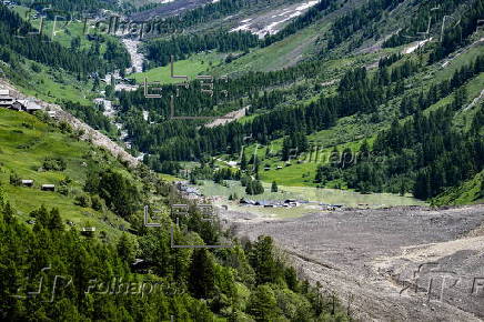 Precautionary measures in the Swiss Valais canton after glacier collapse