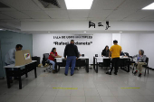 Venezolanos salen a votar en una segunda consulta para elegir proyectos de comunidades