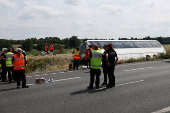 Bus crash on A81 highway in Sarthe