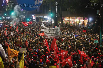 Protesto pela Taxação dos Super-Ricos