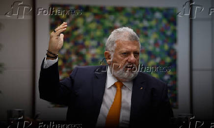 Carlos Vieira em Entrevista no Gabinete da Caixa em Brasília