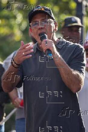 Chavistas marchan en Venezuela en respaldo a Maduro ante 