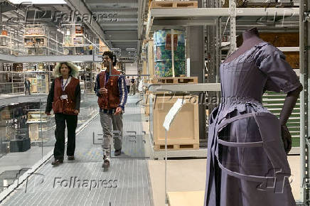 El V&A londinense abre su almacen al público en una innovadora experiencia cultural