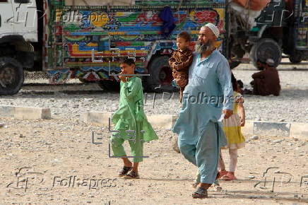 Refugee returns increase as deadline from neighboring Pakistan approaches in Kandahar