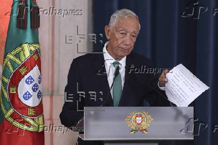 Portugal's new government sworn in