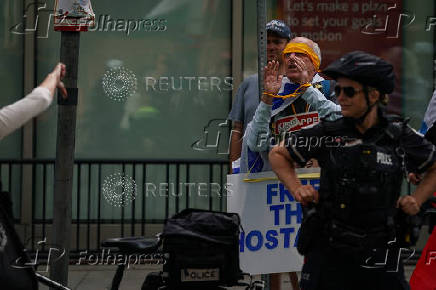 Protest outside the Israeli consulate in Toronto