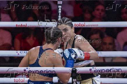 Pelea por los títulos supergallo femenino FIB y OMB, CMB:  Mercado - Scotney