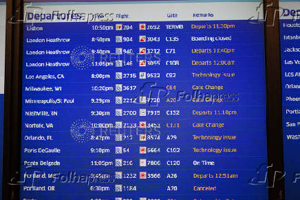 United Airlines system outage grounds flights at Newark Liberty International Airport
