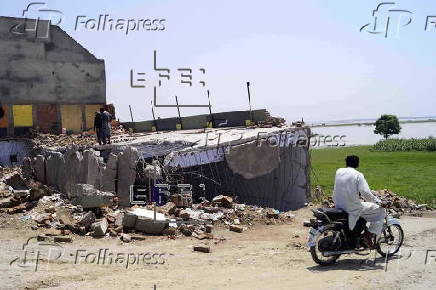 Flood prevention measures along Indus river amidst heavy monsoon rains